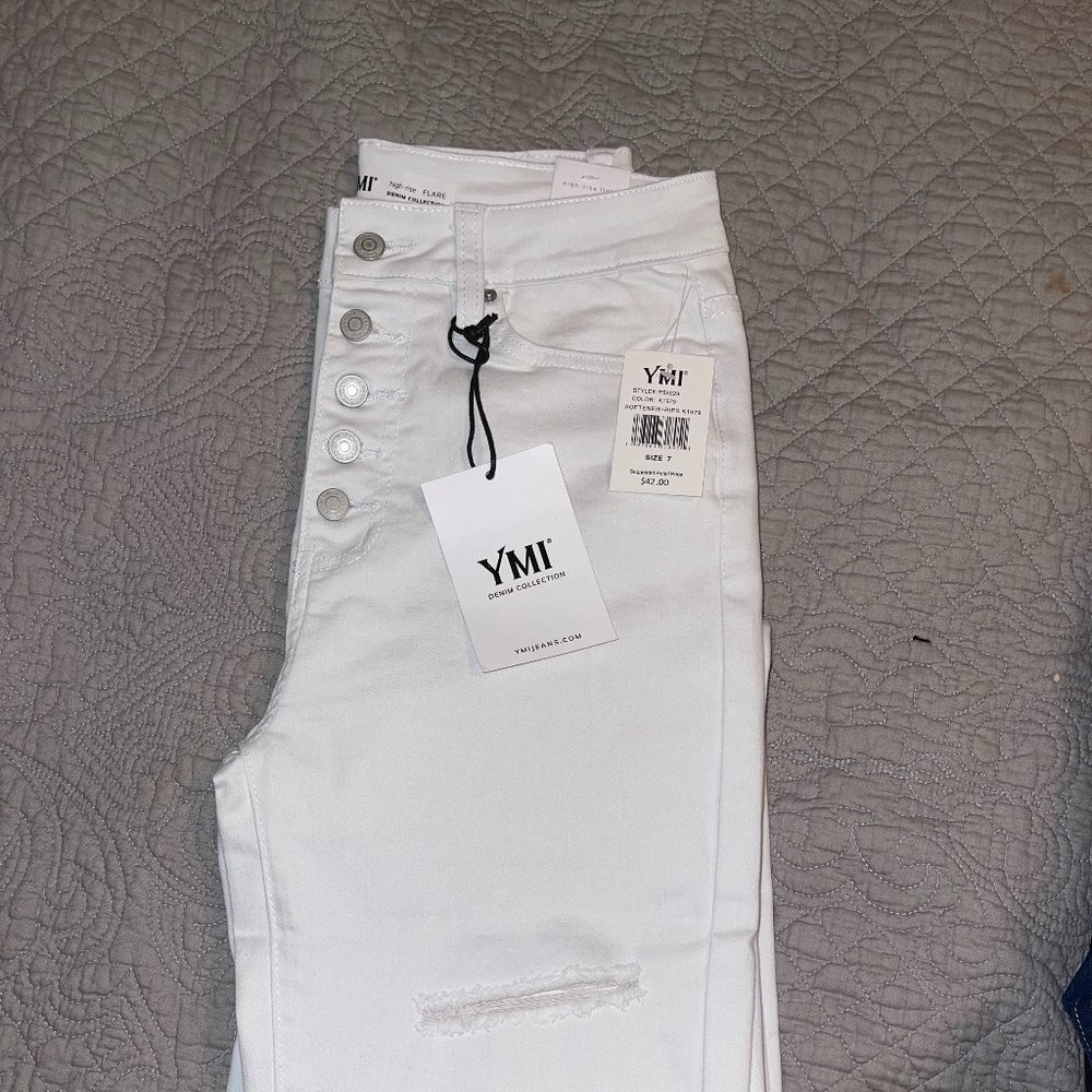YMI Flare Jean. White. Distressed. Button Fly. NWT!! 29' waist